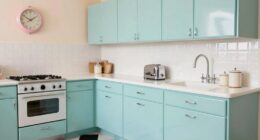 retro 1950s kitchen decor